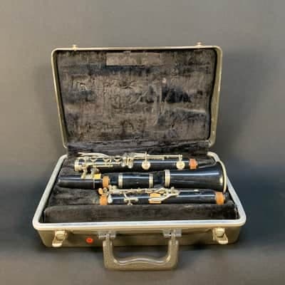 Buffet Crampon B-12 Clarinet